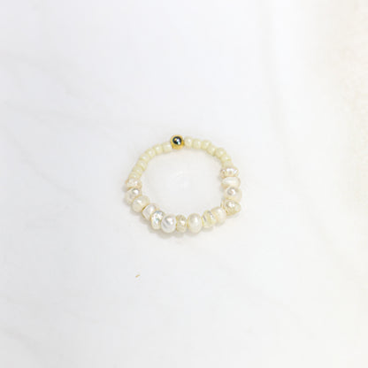 Mini Pearl Ring