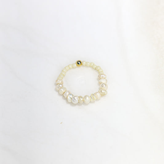 Mini Pearl Ring